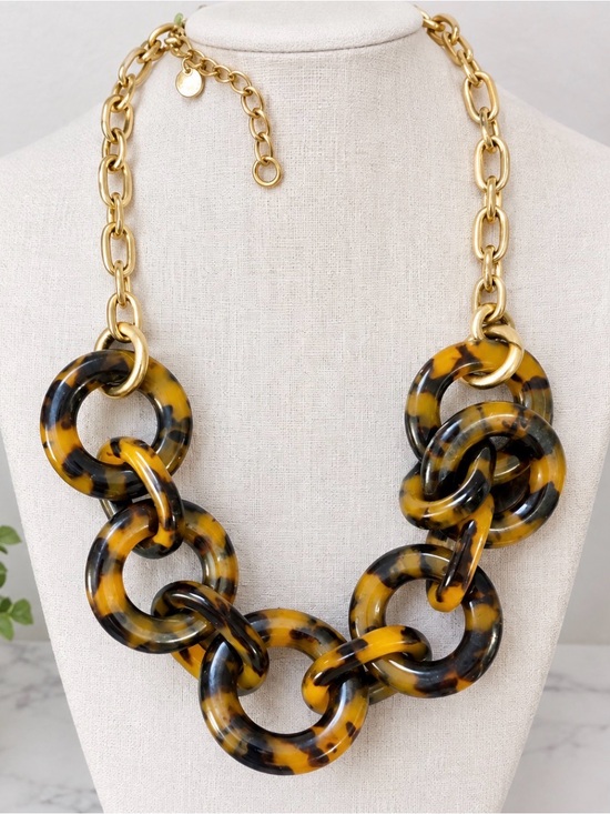 Jewelry - J. Crew Bold Tortoiseshell-Link Statement Necklace - Gold Chain